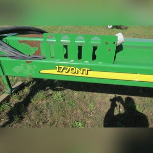 JD 2007 1770 NT Planter: 12 row corn planter, liq. fert, SN#A01770W720128