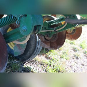 JD 2007 1770 NT Planter: 12 row corn planter, liq. fert, SN#A01770W720128