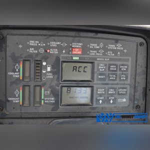 Case International 7130 Magnum tractor, MFWD, 18.4-42 rear tires, 16.9 R 28 front tires, 3 pt, 3 hyd remotes, 1000 pto, 18 speed, power shift, 8133 hrs, SN JJA0005309