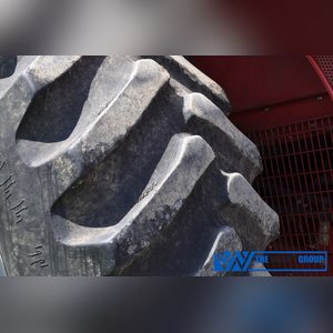 Case International 2588 AFS combine, 4 x 4, 30.5 L 32 drive tires, 18.4-26 rear tires, rock trap, field tracker, 2050 E/1645 rotor, AFS Pro 600 monitor, chaff spreader, SN HAJ300551