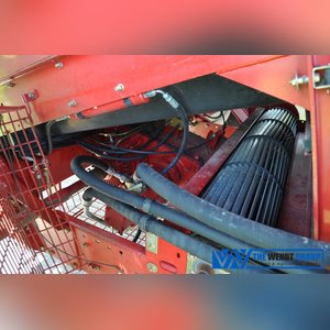 Case International 2588 AFS combine, 4 x 4, 30.5 L 32 drive tires, 18.4-26 rear tires, rock trap, field tracker, 2050 E/1645 rotor, AFS Pro 600 monitor, chaff spreader, SN HAJ300551