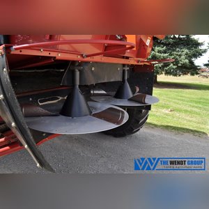 Case International 2588 AFS combine, 4 x 4, 30.5 L 32 drive tires, 18.4-26 rear tires, rock trap, field tracker, 2050 E/1645 rotor, AFS Pro 600 monitor, chaff spreader, SN HAJ300551