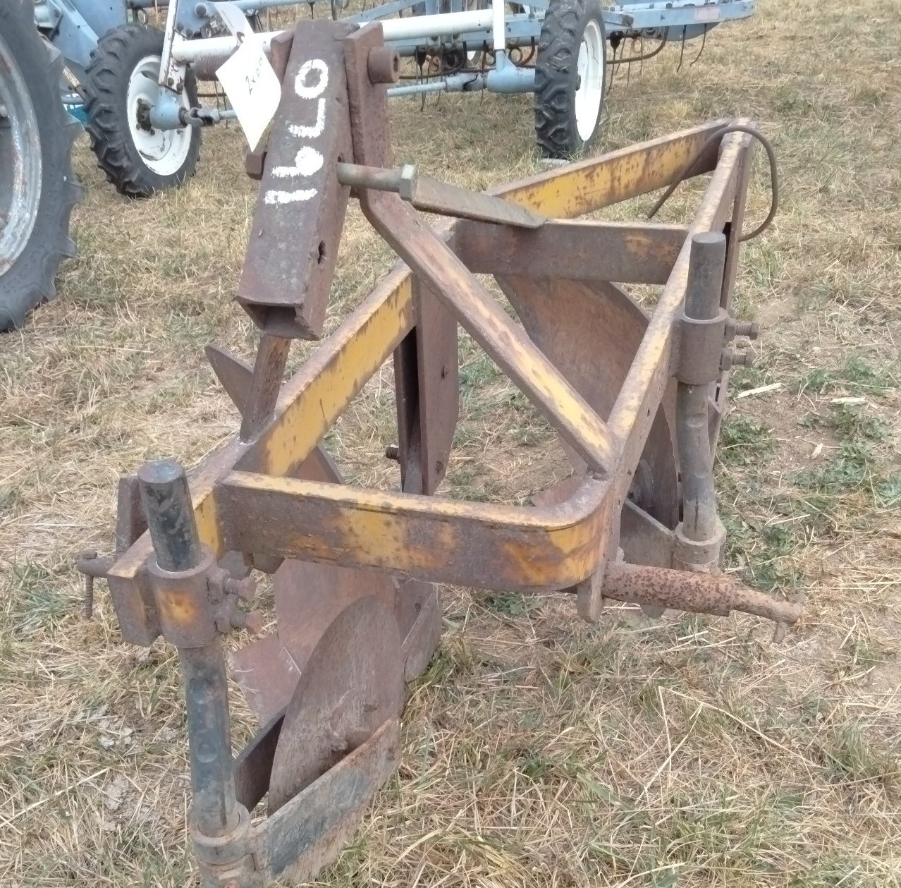 Online Bidding Only!