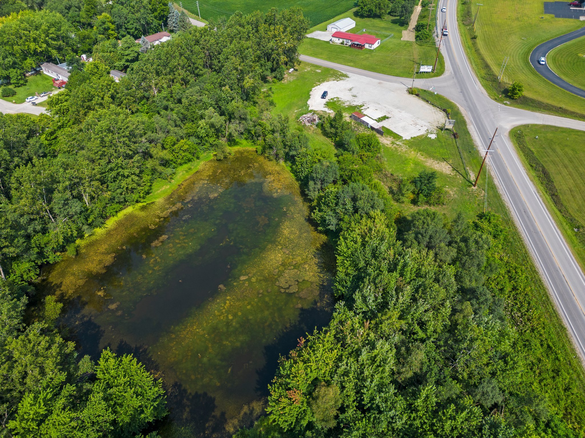 8041 E. 400 N., Leesburg