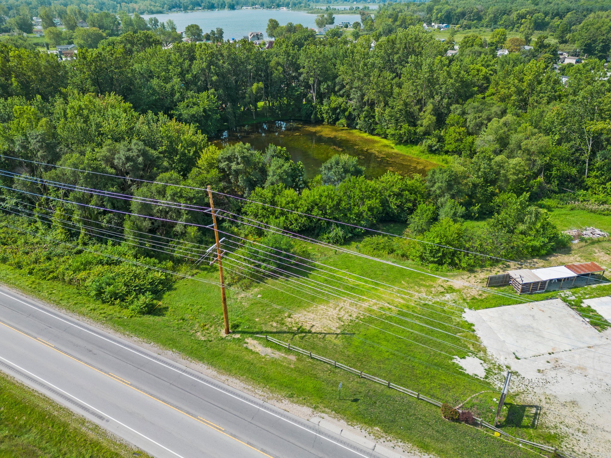 8041 E. 400 N., Leesburg