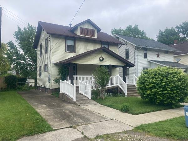 HOLCOMB MOVING AUCTION