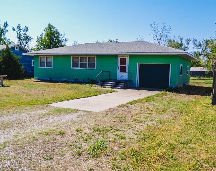 519 West Cherokee Garber OK.