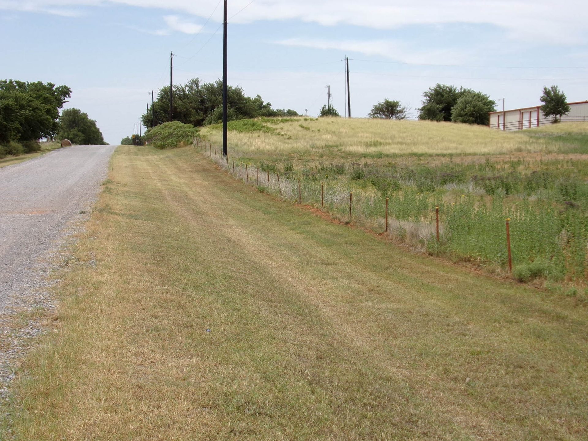 135± Acres MOL * Kingfisher County * Timber * 2 Large Barns
