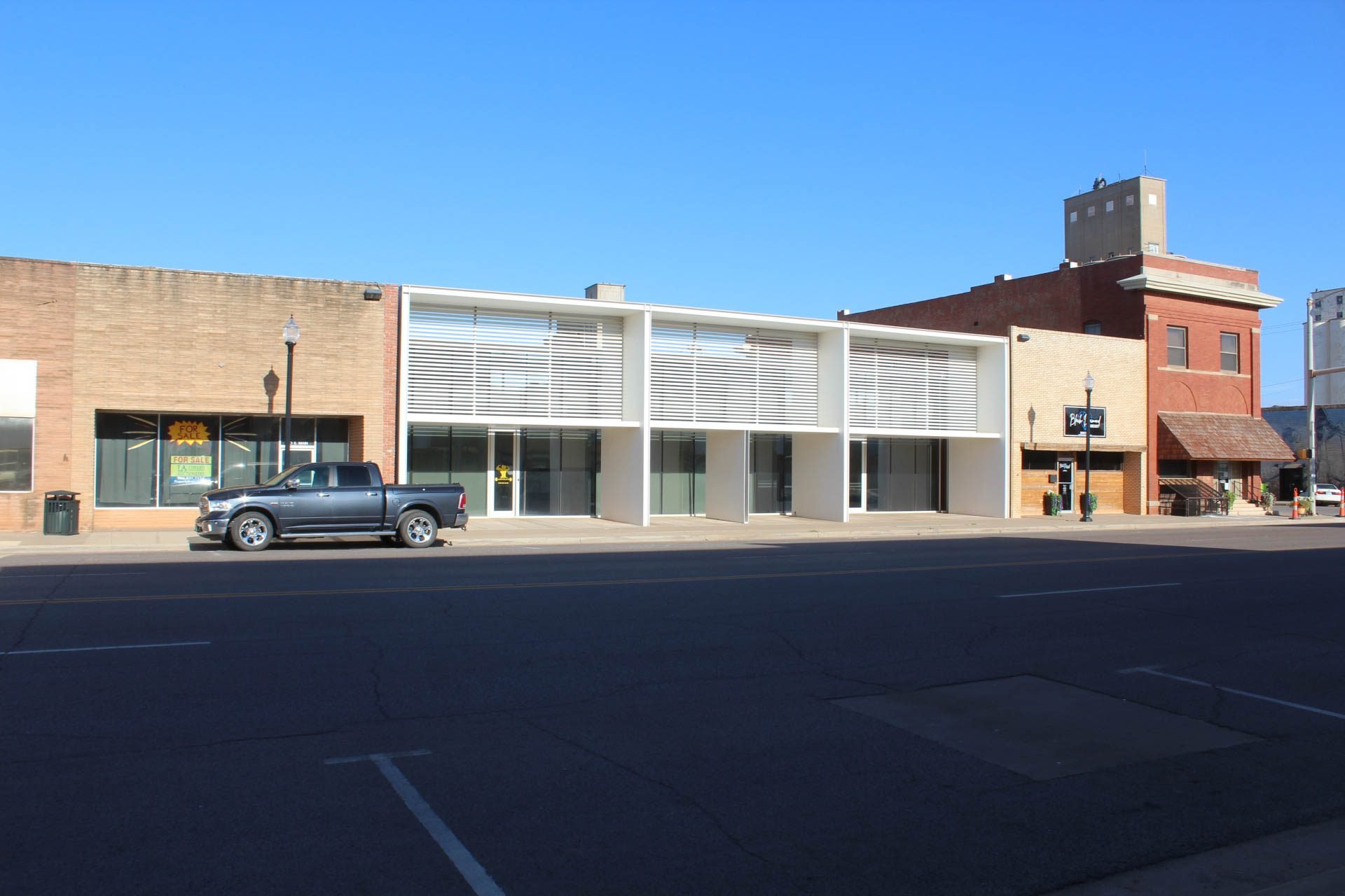 110 S Main Street Hennessey OK 73742