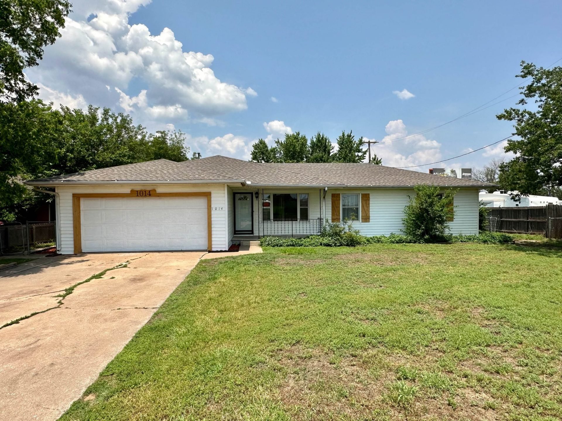 1014 W THOMPSON AVE ENID OK