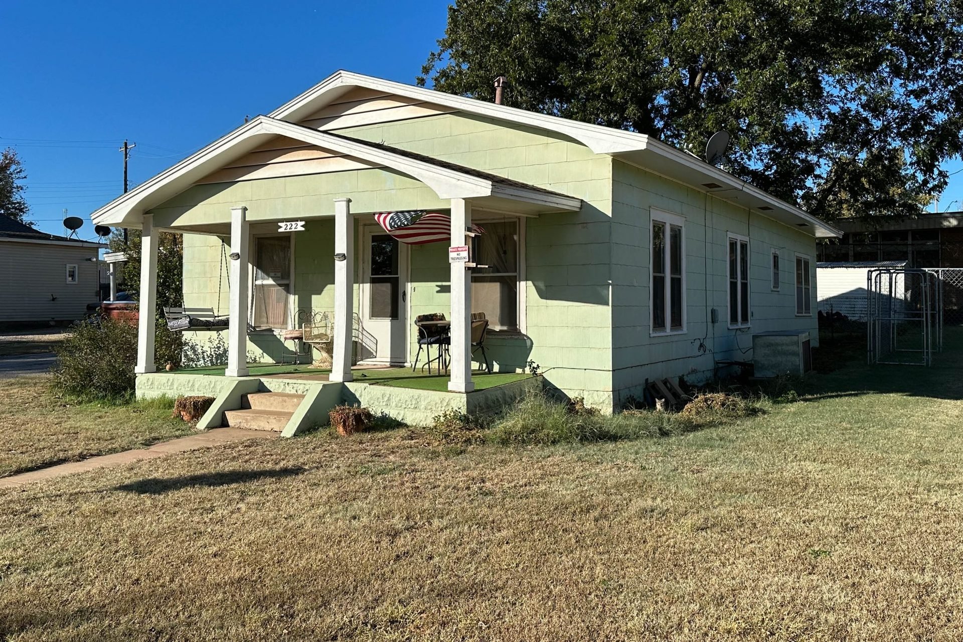 222 S 2nd St WAUKOMIS OK