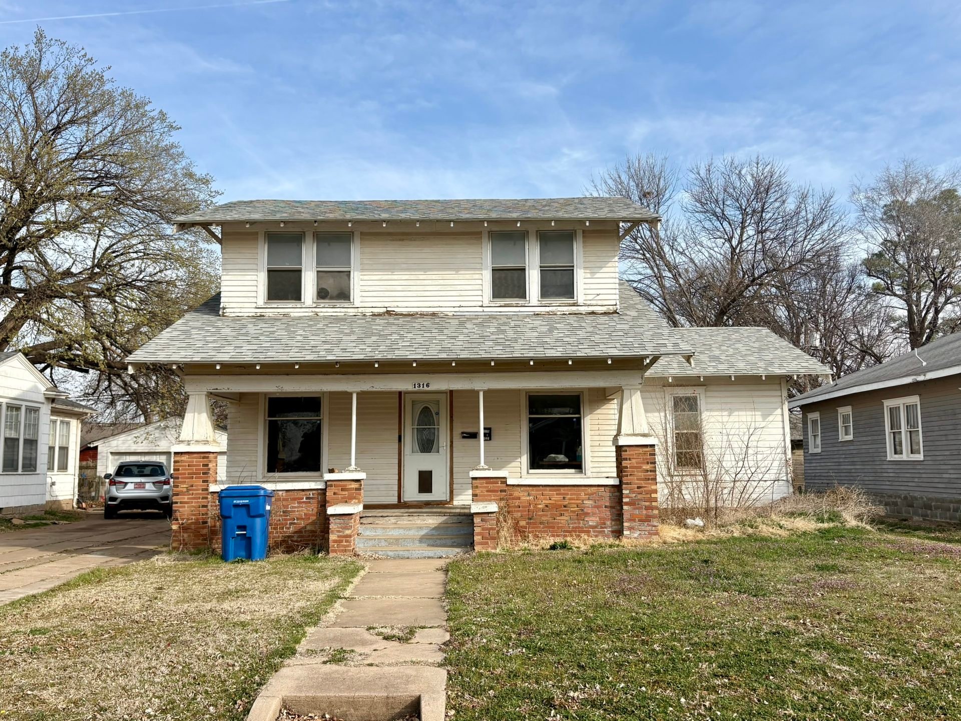 2 - STORY 1,392 ± SQ.FT. * 1 BEDROOM APARTMENT * ENID OKLAHOMA