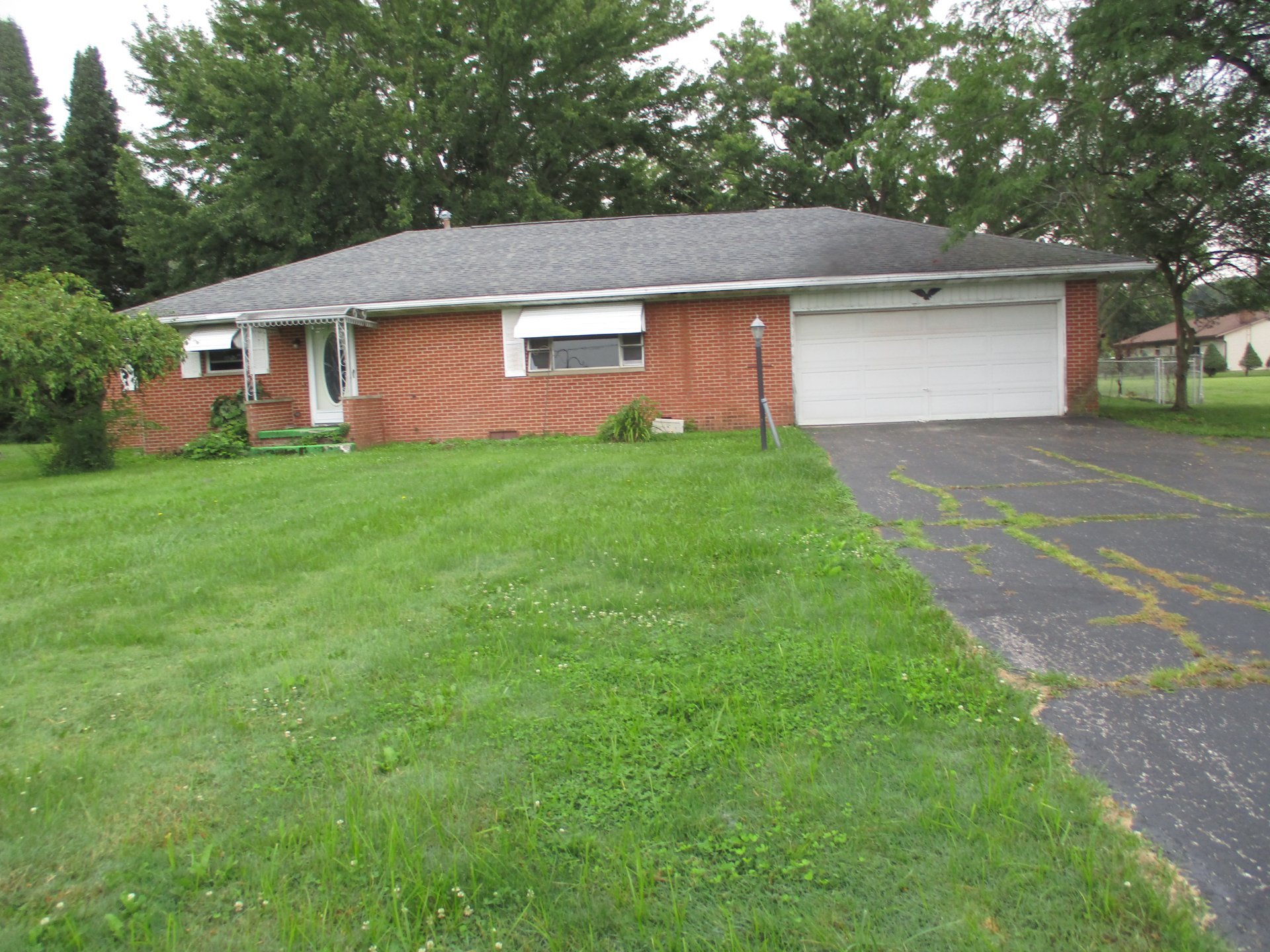 Traditional Listing- $254,900